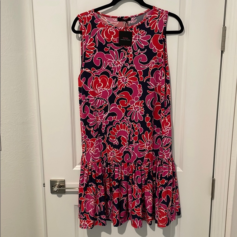 NWT! Trina Turk Red and Pink Floral Sleeveless Dress. Size Large